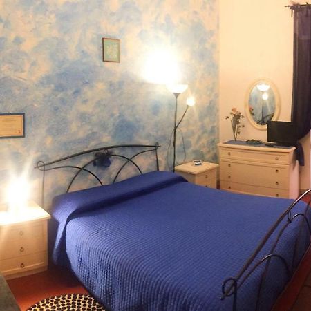 Eco B&B I Due Oleandri Marina Di Carrara Exteriör bild