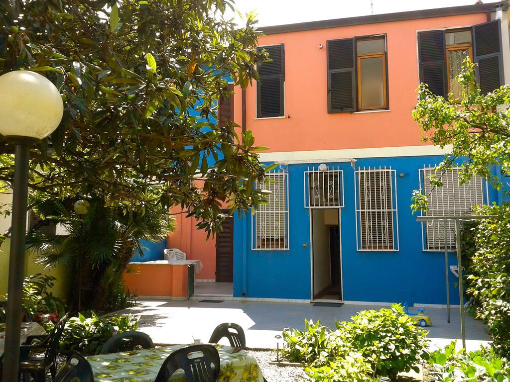 Eco B&B I Due Oleandri Marina Di Carrara Exteriör bild