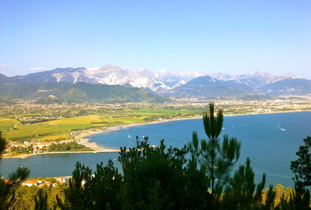 Eco B&B I Due Oleandri Marina Di Carrara Exteriör bild